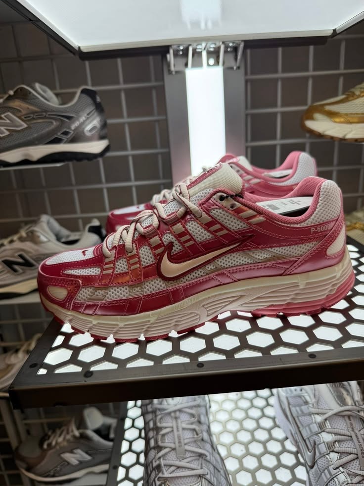Zapatillas Nike P-6000 rosadas y blancas — foto 3