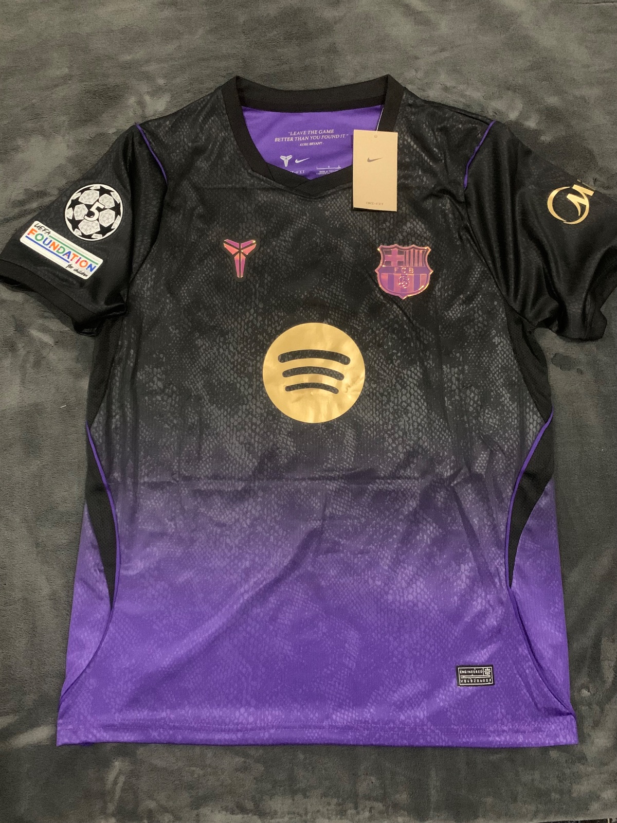 Camiseta del Barcelona x Kobe Bryan 26/27 Visitante