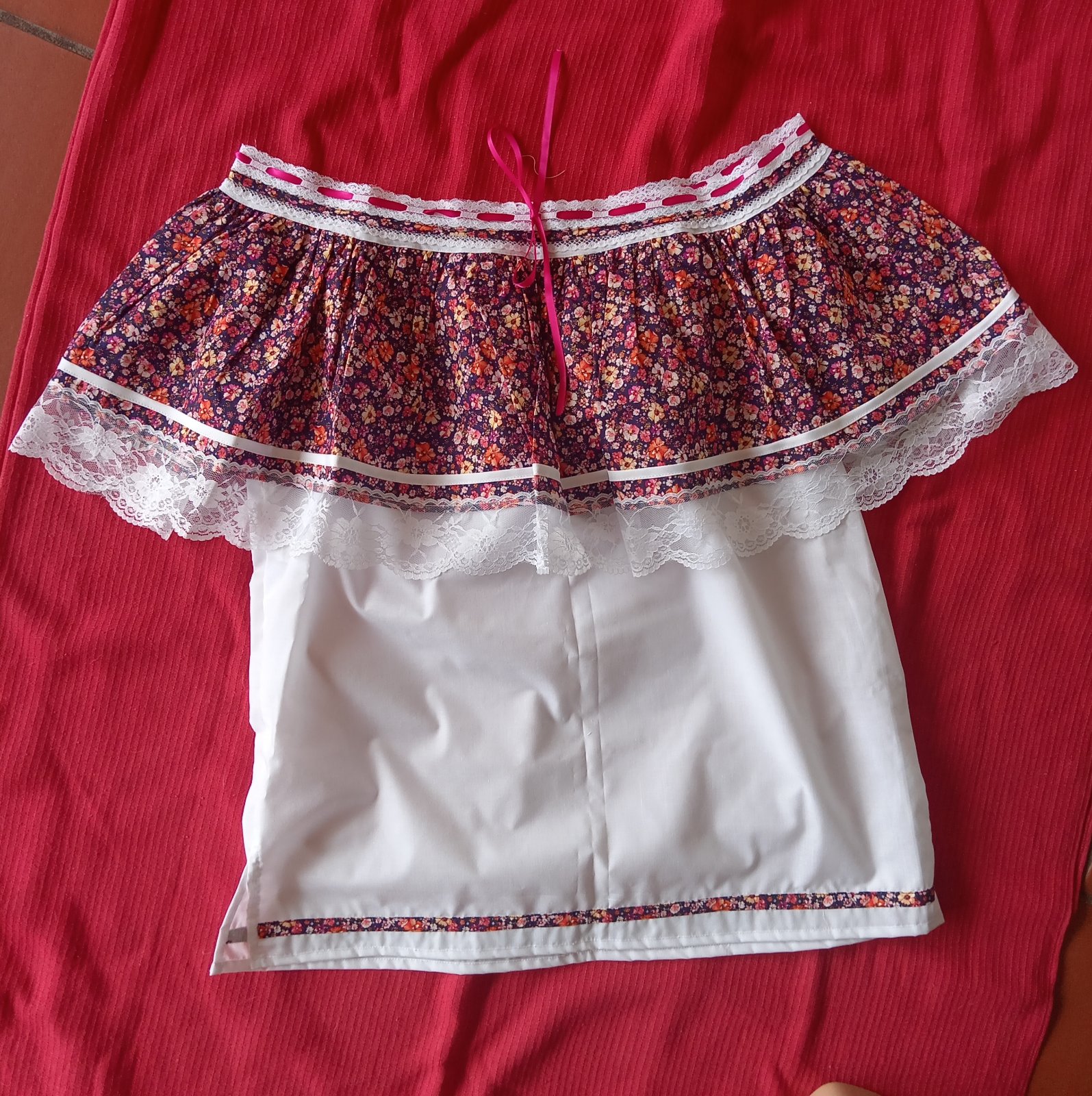 blusa tipica